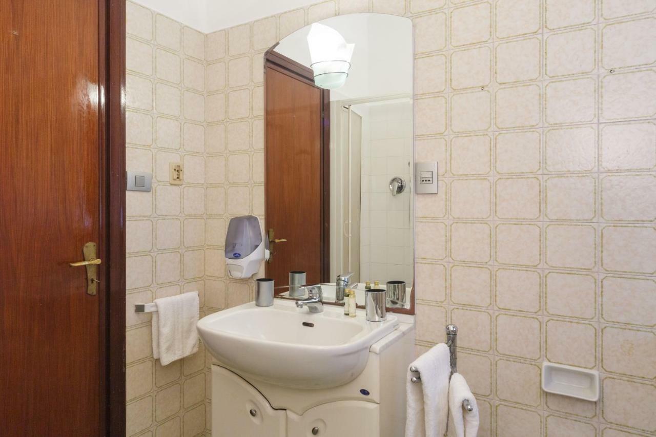 拉帕洛Casa Anna Sea View, Pool, Parking & Wifi公寓 外观 照片